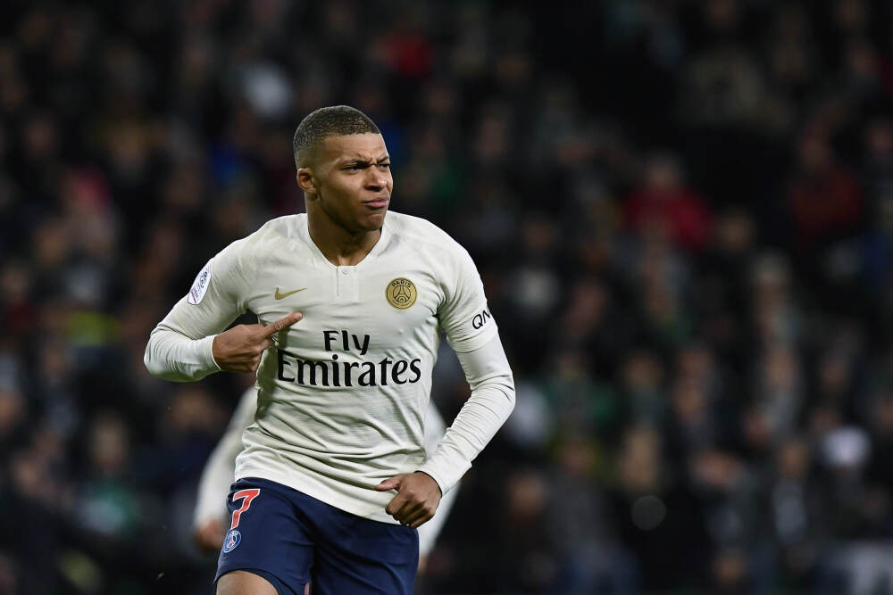 突发! 万亿央企“换帅”, 地产一哥保利迎来历史性时刻